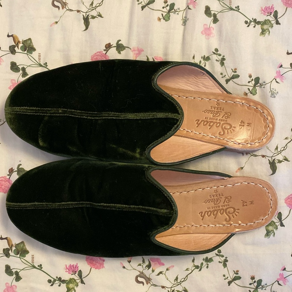 Sabah Green Velvet El Paso Baba Mules EUC Size 41 9.5-10